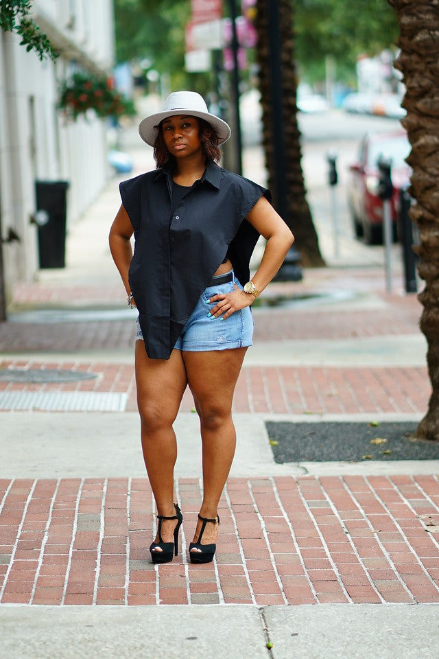 Bold V Top