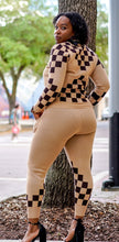 Load image into Gallery viewer, Champagne Checkers 2 Piece Set